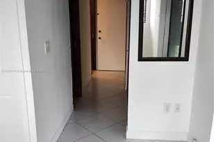 9735 NW 52nd St, Doral, FL 33178 - Photo 7