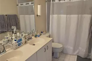 7950 NW 20th St, Pembroke Pines, FL 33024 - Photo 25