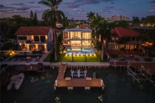 94 S Hibiscus Dr, Miami Beach, FL 33139 - Photo 1