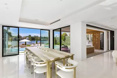 94 S Hibiscus Dr, Miami Beach, FL 33139 - Photo 9