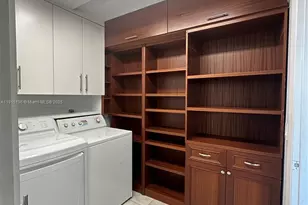 1526 Whitehall Dr, Davie, FL 33324 - Photo 11