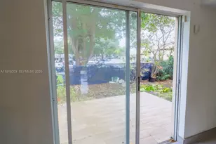 14010 NE 3rd Ct, Miami, FL 33161 - Photo 21