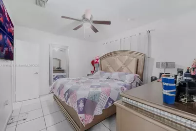 640 NE 168th St, North Miami Beach, FL 33162 - Photo 13