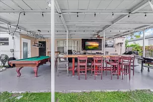 640 NE 168th St, North Miami Beach, FL 33162 - Photo 45