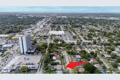 640 NE 168th St, North Miami Beach, FL 33162 - Photo 69