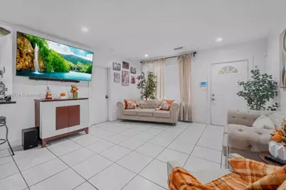 640 NE 168th St, North Miami Beach, FL 33162 - Photo 41