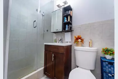 640 NE 168th St, North Miami Beach, FL 33162 - Photo 17