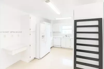 2780 NE 183rd St #717, Aventura, FL 33160 - Photo 11