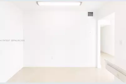 2780 NE 183rd St #717, Aventura, FL 33160 - Photo 17