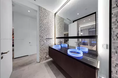 250 NW 24th St #PHA, Miami, FL 33127 - Photo 19