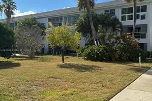 2050 NE 39th St, Lighthouse Point, FL 33064 - Photo 15