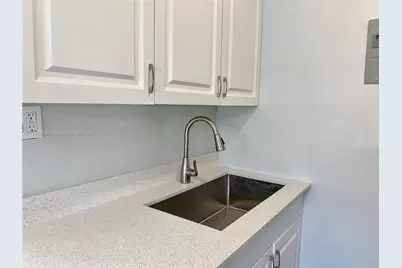 2901 NW 18th St #25, Fort Lauderdale, FL 33311 - Photo 1