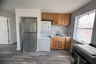 46 S Oleander Ave, Daytona, FL 32118 - Photo 7