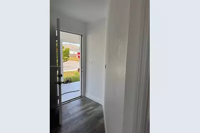 46 S Oleander Ave, Daytona, FL 32118 - Photo 3