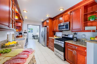 312 N Luna Ct #0, Hollywood, FL 33021 - Photo 19