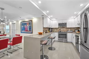 3507 Oaks Way, Pompano Beach, FL 33069 - Photo 9