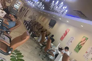 9846 SW 40th St, Miami, FL 33165 - Photo 1