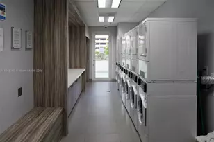 1200 Brickell Bay Dr, Miami, FL 33131 - Photo 21