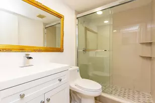 850 SW 133rd Terrace, Pembroke Pines, FL 33027 - Photo 5