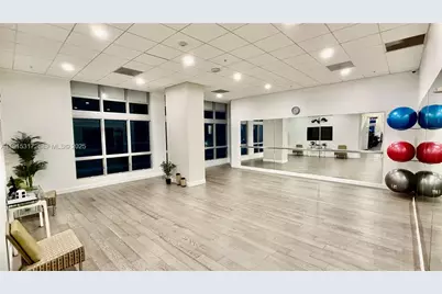 300 S Biscayne Blvd #T-2407, Miami, FL 33131 - Photo 49