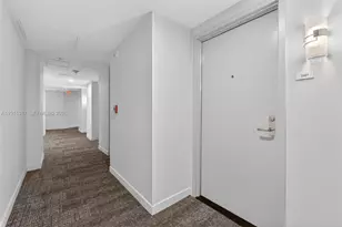 300 S Biscayne Blvd, Miami, FL 33131 - Photo 7