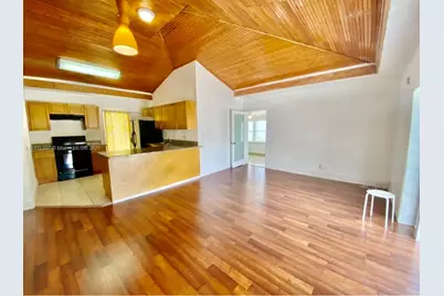 2402 NW 42nd St, Miami, FL 33142 - Photo 7