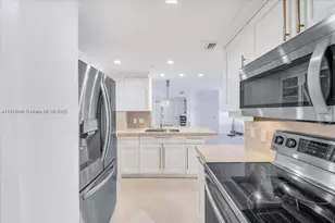 701 Brickell Key Blvd, Miami, FL 33131 - Photo 11