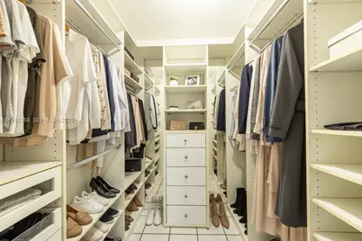 1225 W 35th St #31A, Hialeah, FL 33012 - Photo 9