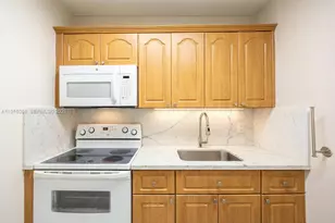 1225 W 35th St, Hialeah, FL 33012 - Photo 5