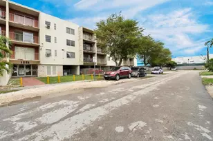 1225 NE 124th St, North Miami, FL 33161 - Photo 3
