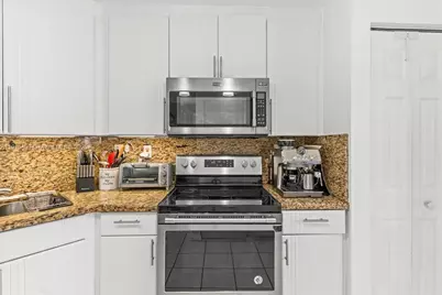 10014 Hammocks Blvd #204-4, Miami, FL 33196 - Photo 5