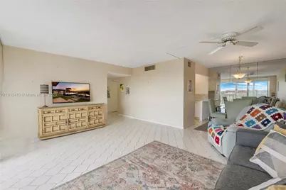 7081 Environ Blvd #641, Lauderhill, FL 33319 - Photo 3