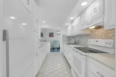 7081 Environ Blvd #641, Lauderhill, FL 33319 - Photo 7