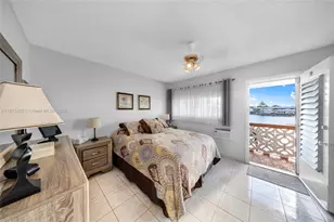 900 SW 10th Terrace, Hallandale Beach, FL 33009 - Photo 13