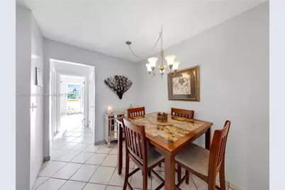 900 SW 10th Ter #14S, Hallandale Beach, FL 33009 - Photo 5