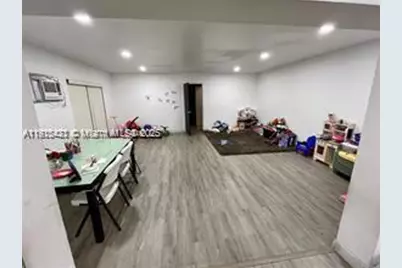 220 N 66th Ave, Hollywood, FL 33024 - Photo 7