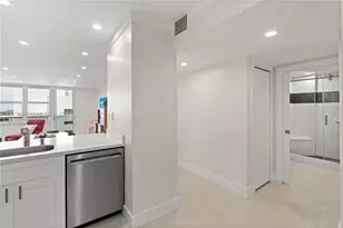 3725 S Ocean Dr, Hollywood, FL 33019 - Photo 35