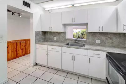 11905 NE 2nd Ave #C403, North Miami, FL 33161 - Photo 3