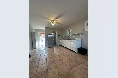 525 29th St #A, West Palm Beach, FL 33407 - Photo 3