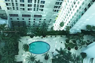 253 NE 2nd St, Miami, FL 33132 - Photo 25