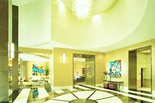 253 NE 2nd St, Miami, FL 33132 - Photo 15