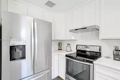 3350 Berkeley Blvd, Fort Lauderdale, FL 33312 - Photo 15