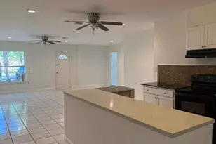 870 NE 142nd St, North Miami, FL 33161 - Photo 7