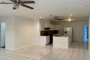 870 NE 142nd St, North Miami, FL 33161 - Photo 3