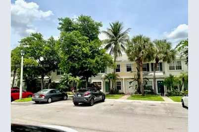 7886 Dixie Beach Cir #7886, Tamarac, FL 33321 - Photo 11