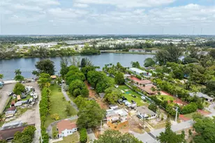 15100 NW River Dr, Miami, FL 33169 - Photo 25