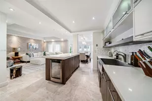 1413 Sunset Harbour Dr, Miami Beach, FL 33139 - Photo 3