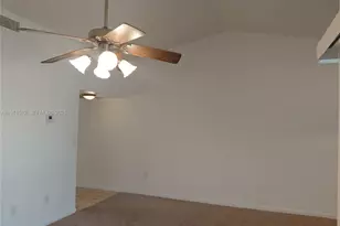 999 Hamilton Dr, Homestead, FL 33034 - Photo 17