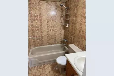 440 E 23rd St #1305, Hialeah, FL 33013 - Photo 9