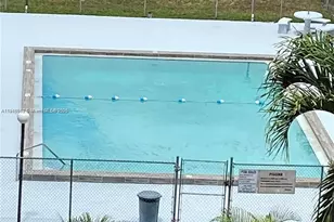 440 E 23rd St, Hialeah, FL 33013 - Photo 11